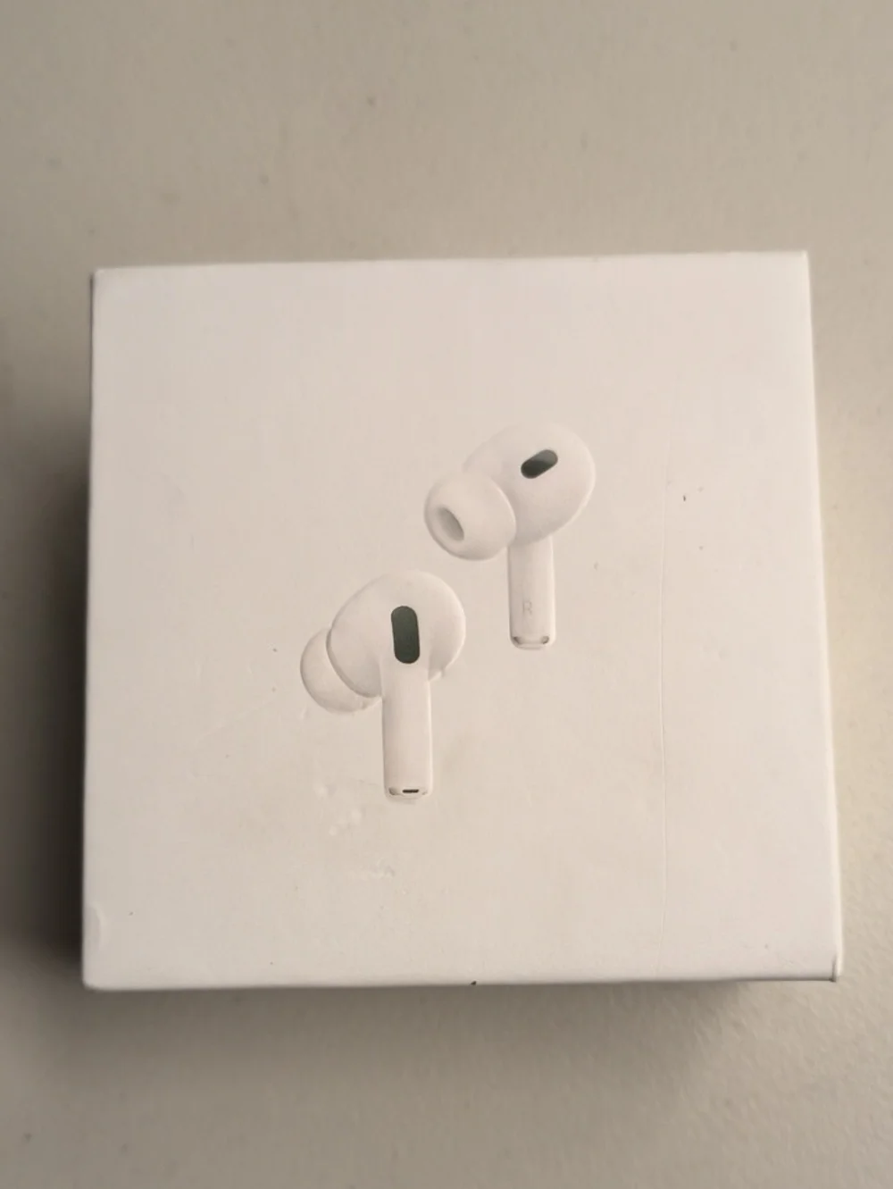 Apple AirPods Pro (2nd Gen) Charging Case - White